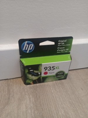 New Genuine HP 935XL Magenta Ink Cartridge Box Pro 6820 03/2022