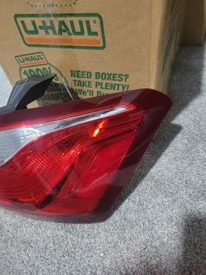 Fit For Chevy Equinox 2018-2021 Passenger Side Halogen Tail Light Assembly Outer