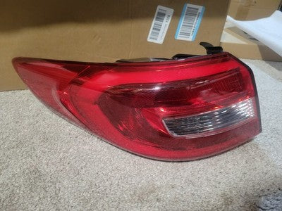 Left Side Outer Tail Light Brake Lamp Hyundai Sonata 2015 2016 2017