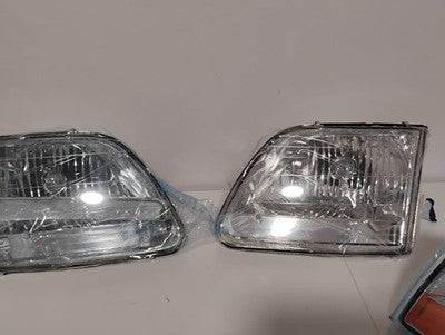 97-03 Expedition 97-03 Ford F150 Chrome Headlights Headlamps Set  FLAWED READ