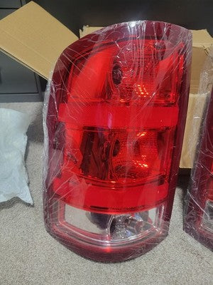 Pair Set Tail Lights Rear Brake Lamps For 2007-2013 GMC Sierra 1500 2500 3500 HD