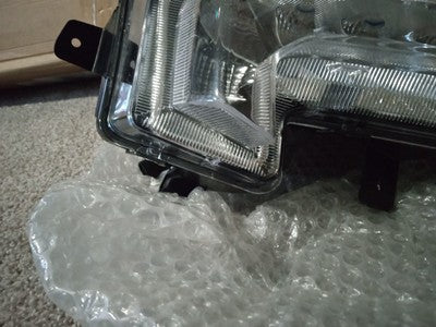 Fits 2016-2018 Chevy Malibu Front Bumper Running Light Lamp Right Passenger RH