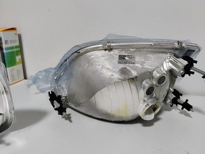 97-03 Expedition 97-03 Ford F150 Chrome Headlights Headlamps Set  FLAWED READ