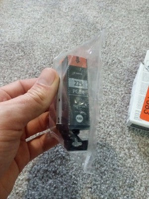 Genuine Canon PGI-225 PGBK BLACK Ink Cartridge Open Box Sealed Cartridge