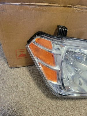 Fit For 2009-2021 Nissan Frontier Truck Headlamps Right No Bulbs LIGHTLY USED