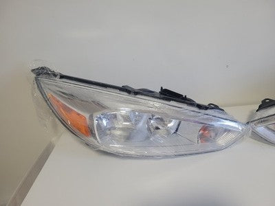 For 2015-2018 Ford Focus Headlights HeadLamp Left+Right W/O DRL SEE PICS