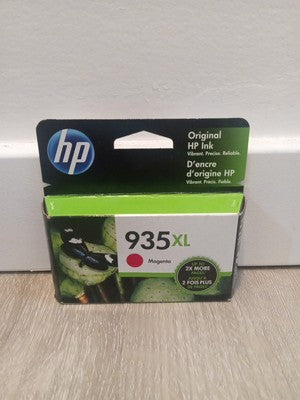 New Genuine HP 935XL Magenta Ink Cartridge Box  Pro 6820 03/2022