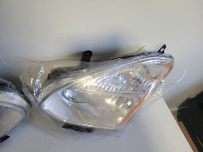 Headlights Pair for 2008-2013 Nissan Rogue 2014-2015 Rogue Select Set NI2502210