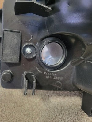 Fit For 2009-2021 Nissan Frontier Truck Headlamps Right No Bulbs LIGHTLY USED