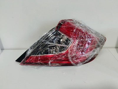 Tail light Right Outer Passenger Side 2016-2020 Honda Civic Sedan HO2805110