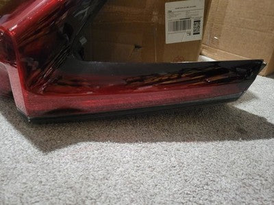 Left Side Tail light 2020-2022 Honda CR-V CRV LED Outer SMALL CRACK ON CORNER
