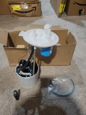 Fuel Pump Assembly w/ Sending Unit For 2011-2014 Ford F150 V8 6.2L E2545M