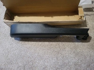 Black Right Side Door Armrest Handle for 1999-06 Chevy Avalanche Tahoe Yukon